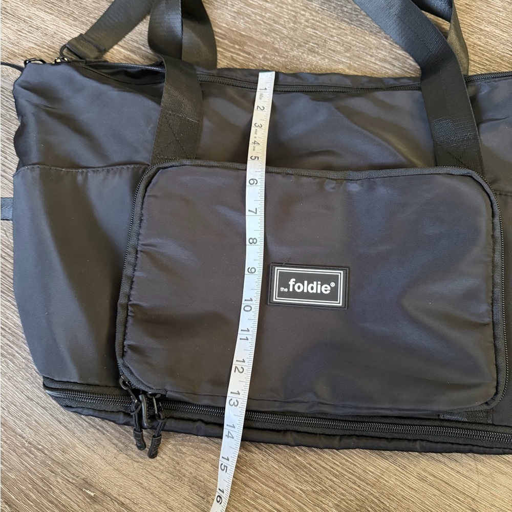 Foldie Black Travel Bag for Women - Picture 3 of 8